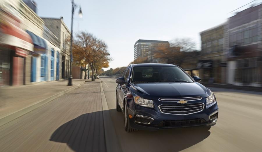  Chevrolet Cruze 2015 года  (US) (фото 8 из 10)